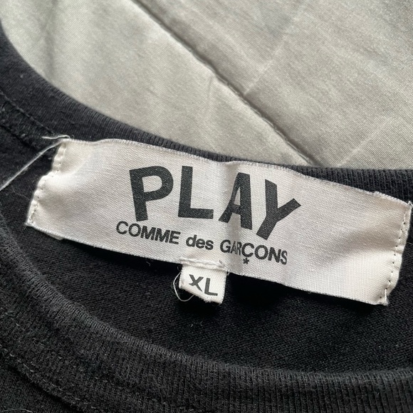 Comme Des Garçon PLAY Black Tee Gold Heart Size XL - Picture 4 of 6